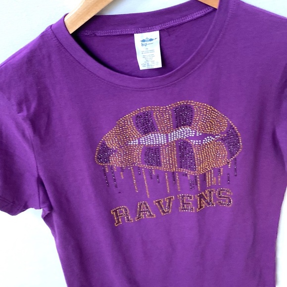 Hip Jeans Baltimore Ravens Purple Short Sleeve Tee with jeweled lips, Size 2XL - Picture 5 of 8
